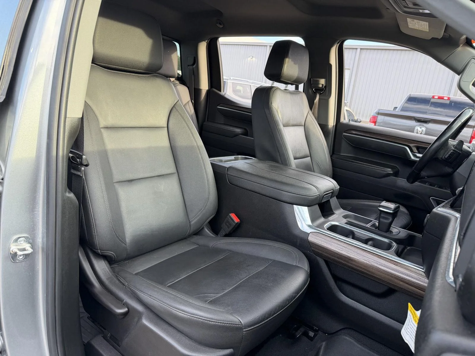 Used 2025 gray Chevrolet RST image 20