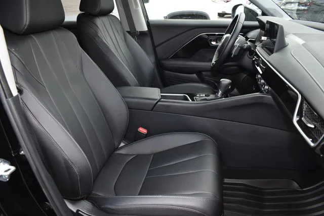 Certified Used 2025 Crystal Black Pearl Acura AWD image 12