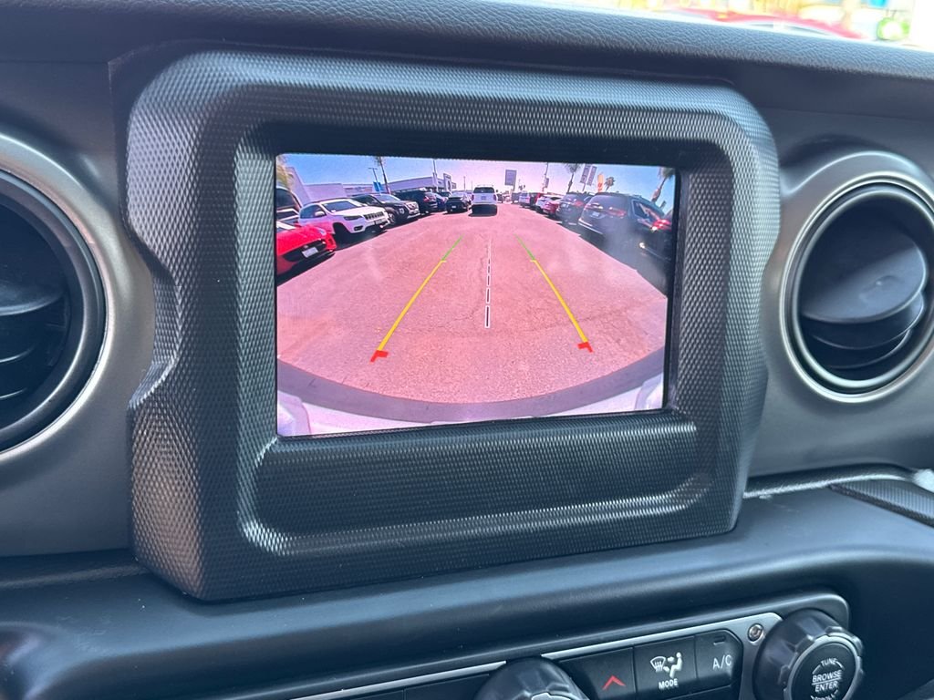 Used 2023 Silver Jeep Sport S image 30