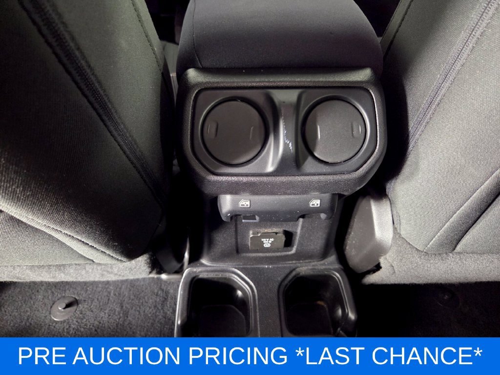 2019 Jeep Wrangler Unlimited Sahara - Photo 25