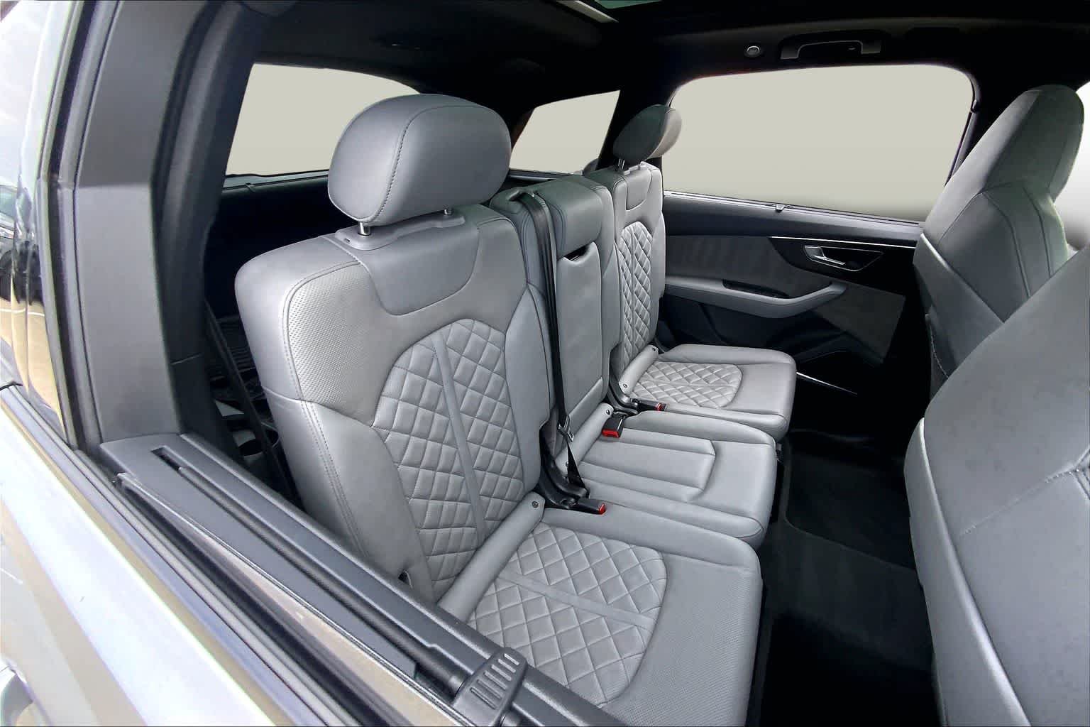 Used 2021 Florett Silver Metallic Audi Prestige image 19