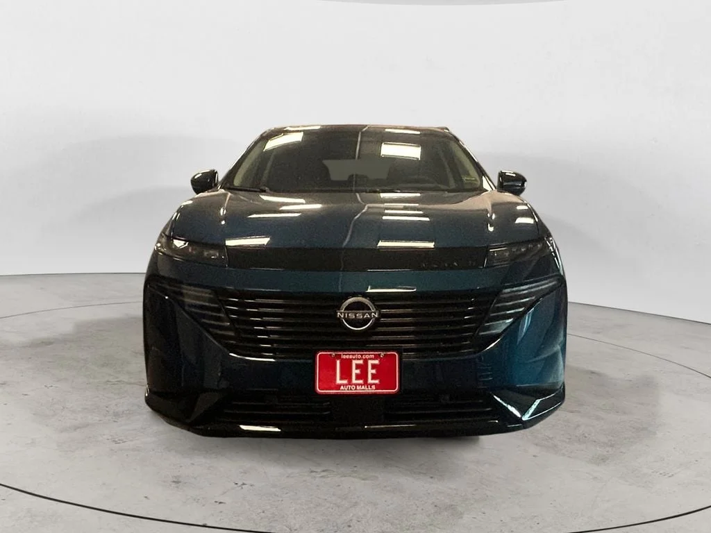 New 2026 Pearl Metallic Nissan Platinum image 8