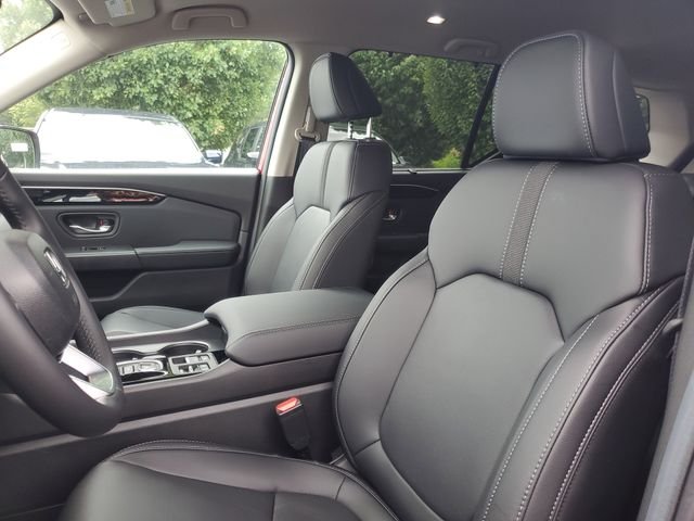2025 Honda Pilot EX-L - Photo 14