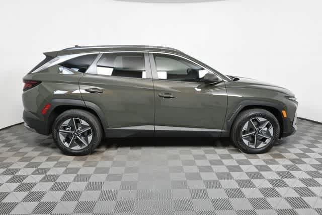 New 2026 Rockwood Green Hyundai SEL FWD image 13