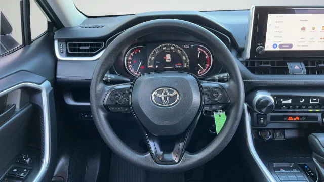 Used 2025 White Toyota LE image 10