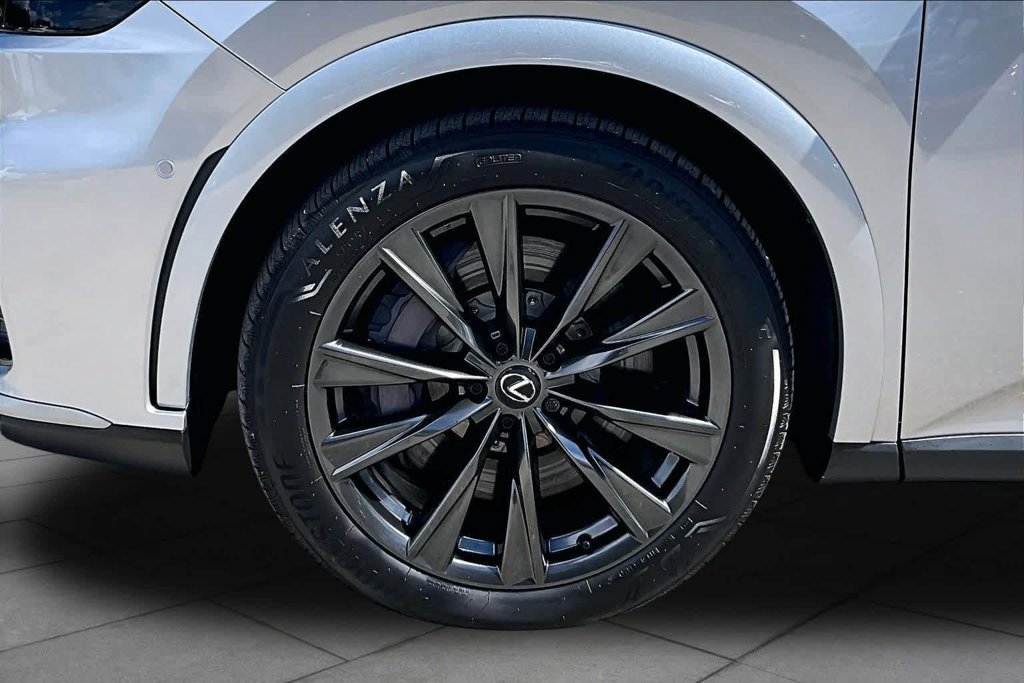 Used 2024 Silver Lexus 350 F Sport Handling image 11
