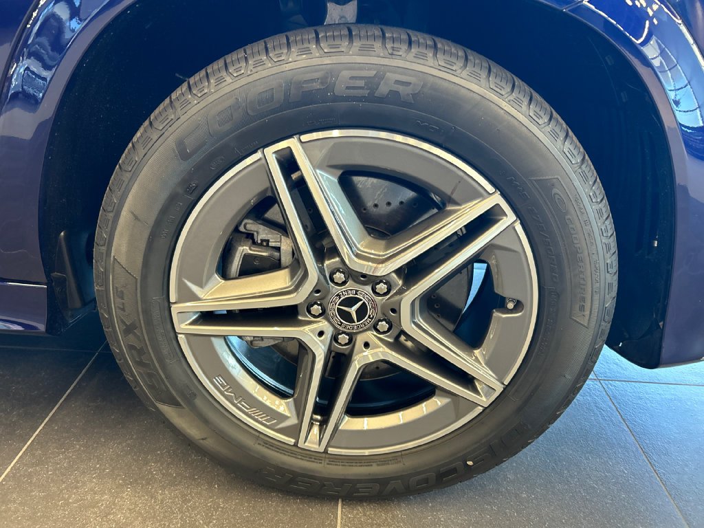 New 2026 MANUFAKTUR Mystic Blue Metallic Mercedes-Benz GLE 450 image 33