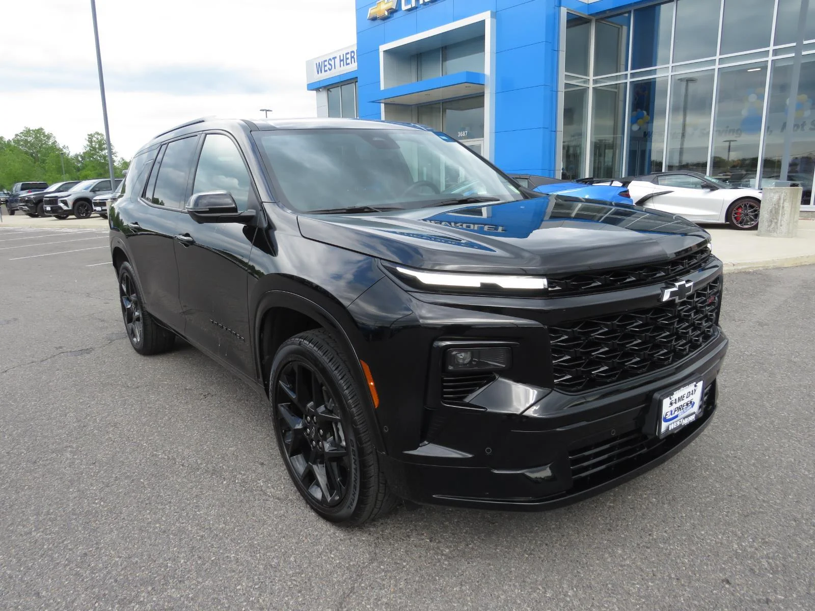 Used 2025 Mosaic Black Metallic Chevrolet RS image 3