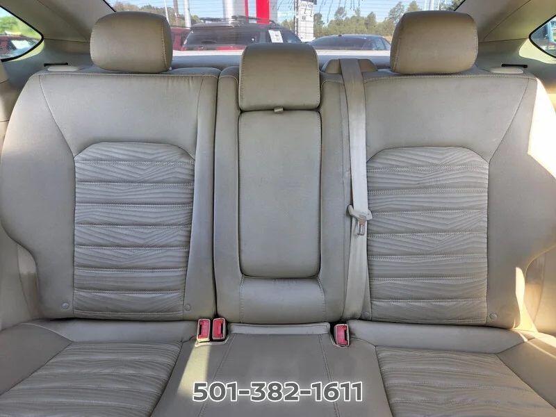 Used 2016 Oxford White FORD 4DR SDN SE FWD image 11