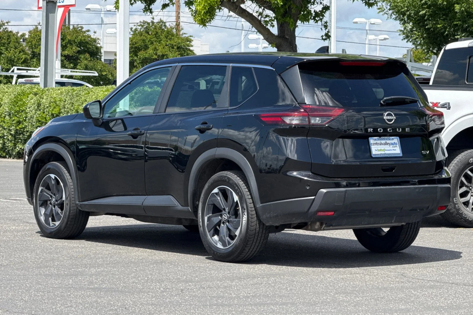 Used 2024 Super Black Nissan SV image 6