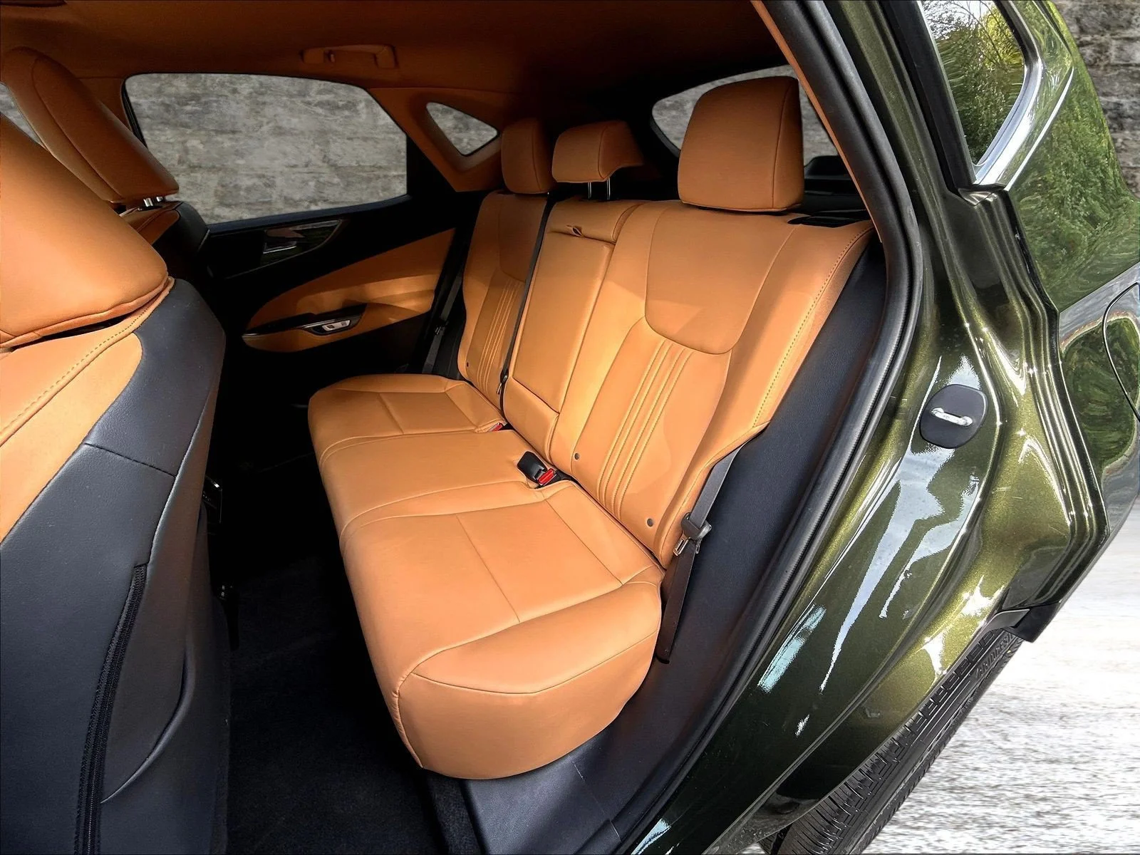 Used 2022 NORI GREEN PEARL Lexus  image 24