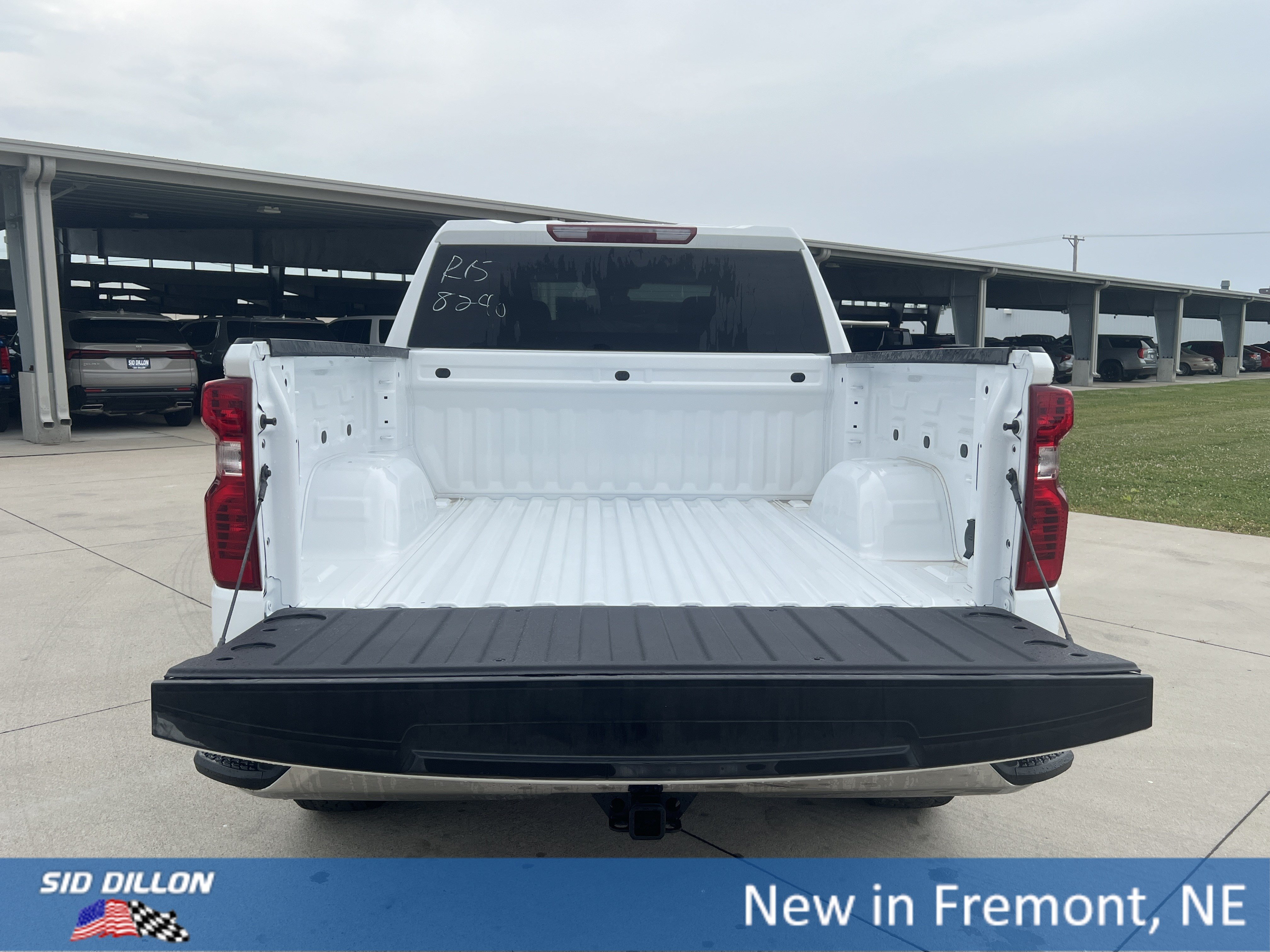 New 2026 Summit White Chevrolet LT (2FL) image 7