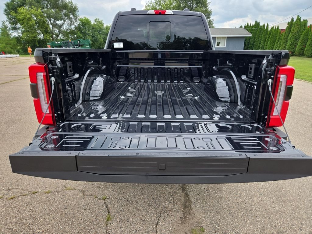New 2026 Agate Black Metallic Ford F-250® Platinum® image 15