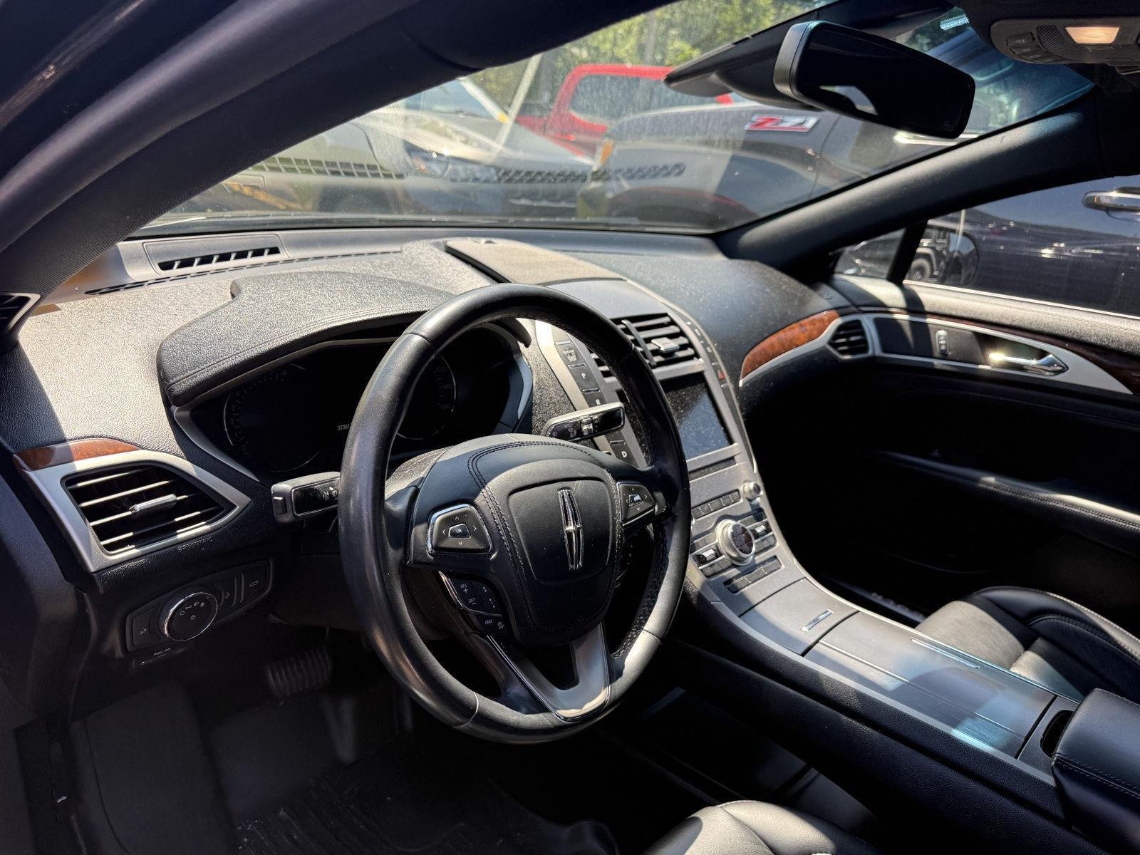 Used 2019 Infinite Black Lincoln Reserve I image 3