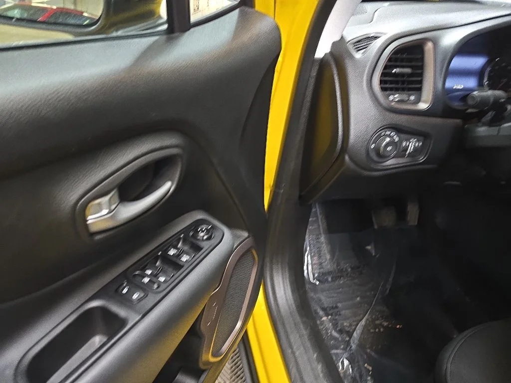 Used 2023 Yellow Jeep Latitude image 28