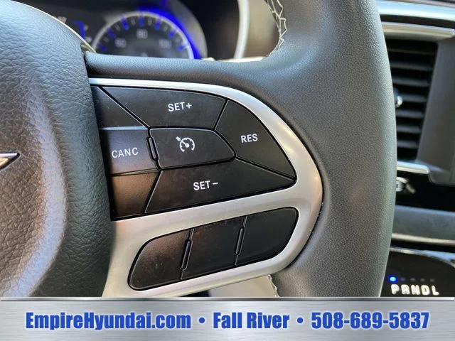 Used 2023 Black Chrysler LX image 13