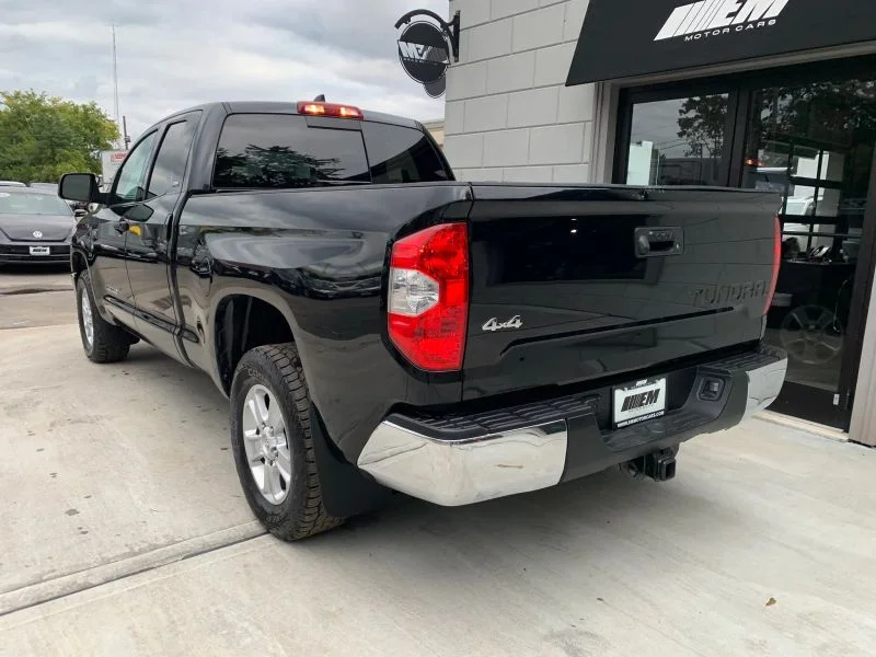 Used 2021 Black Toyota SR5 Pickup 4D 6 1/2 ft image 15