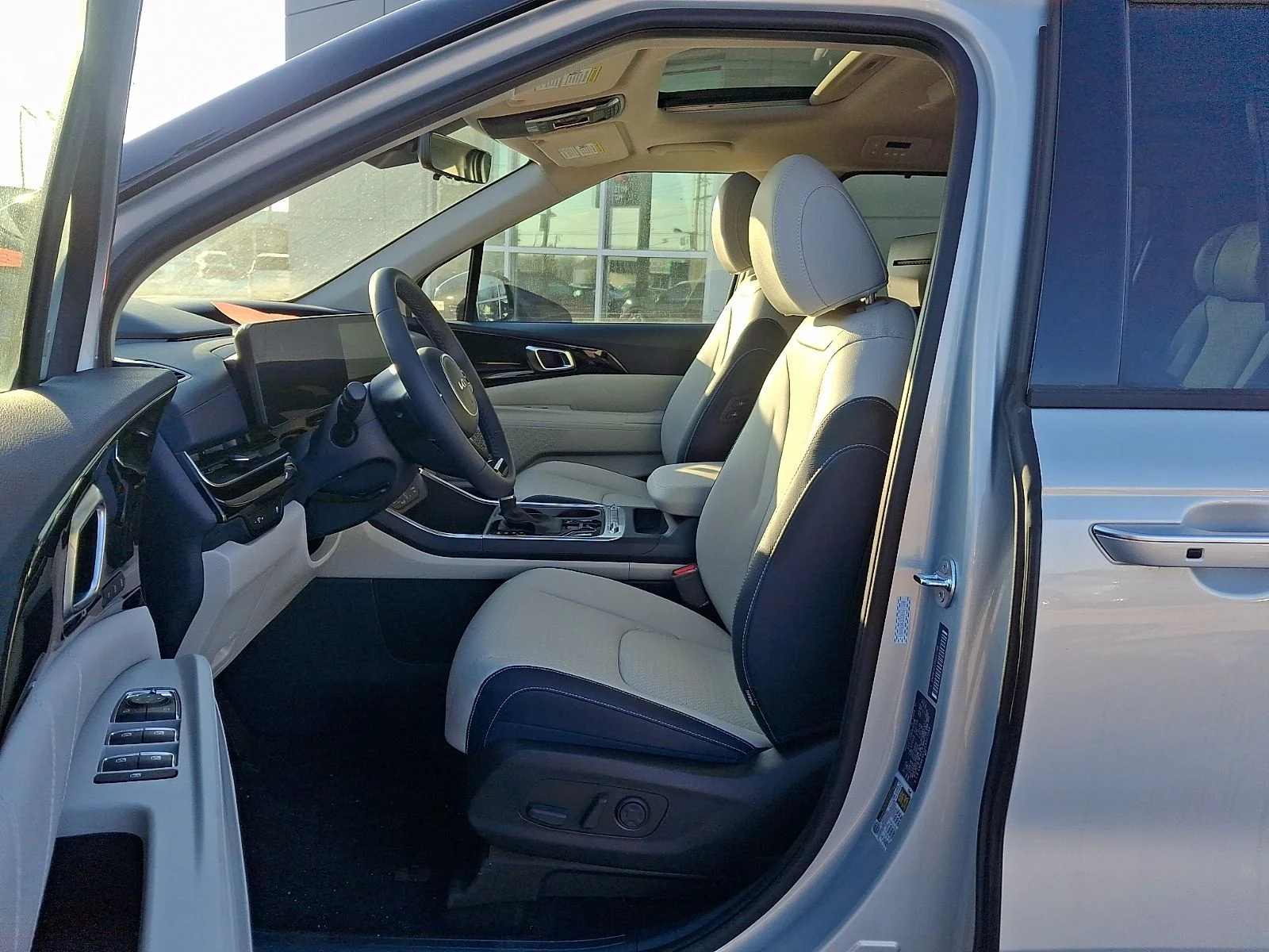 New 2025 White Kia SX Prestige image 12