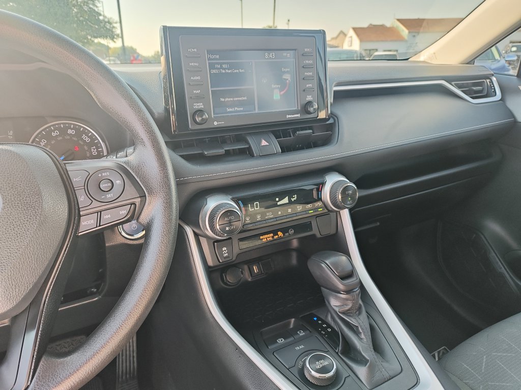 Used 2021 Silver Toyota XLE image 20