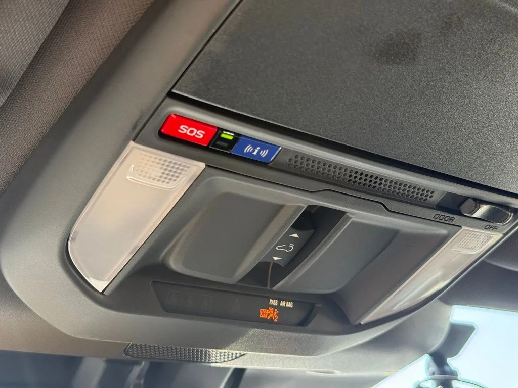 Used 2025 Crystal Black Silica Subaru Premium image 18
