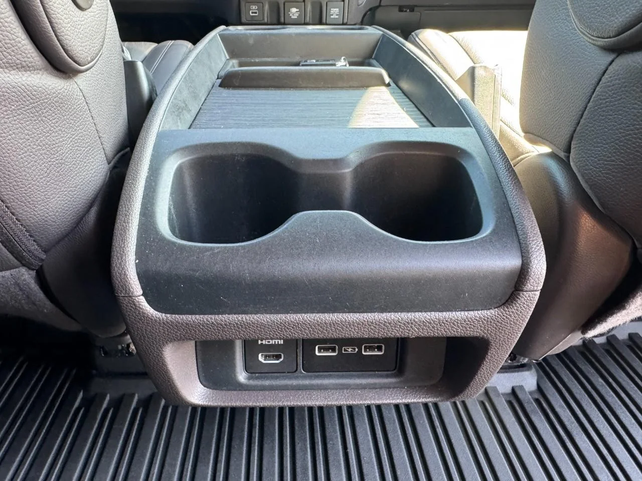 2023 Honda Odyssey Touring - Photo 18