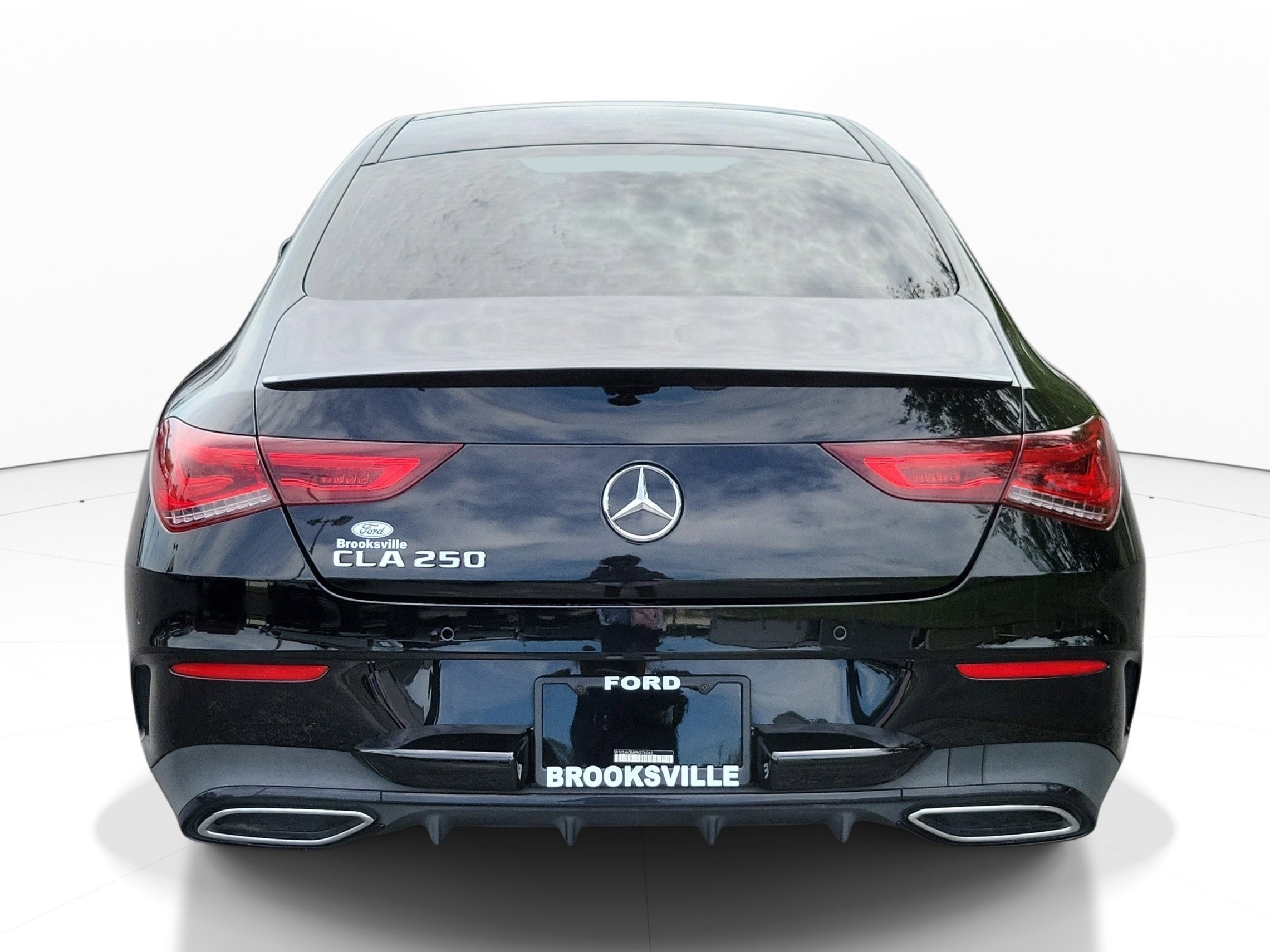 Used 2023  Mercedes-Benz CLA 250 image 4