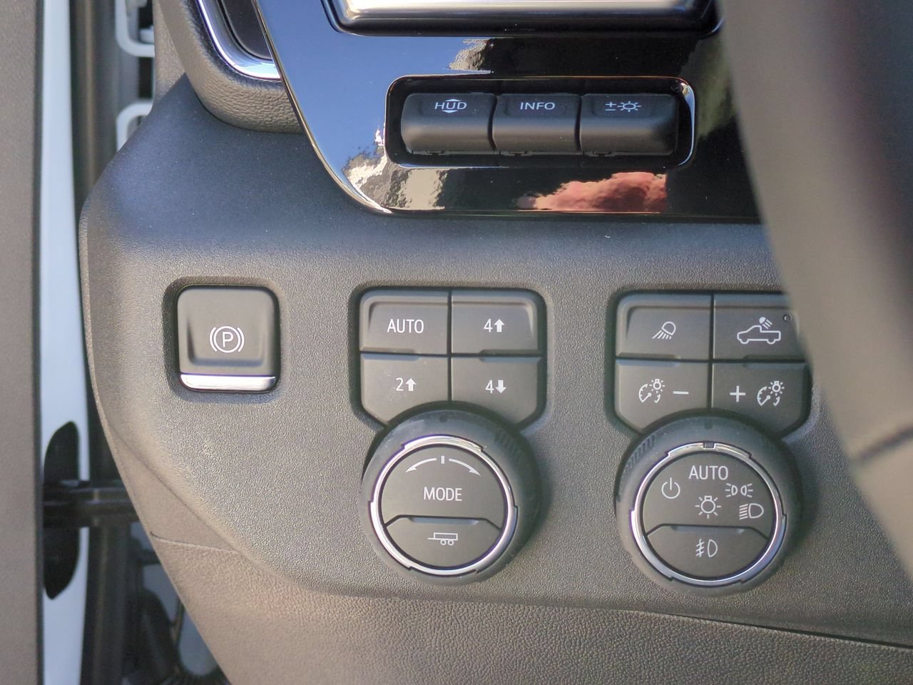 2026 Chevrolet Silverado 2500 HD LTZ - Photo 18
