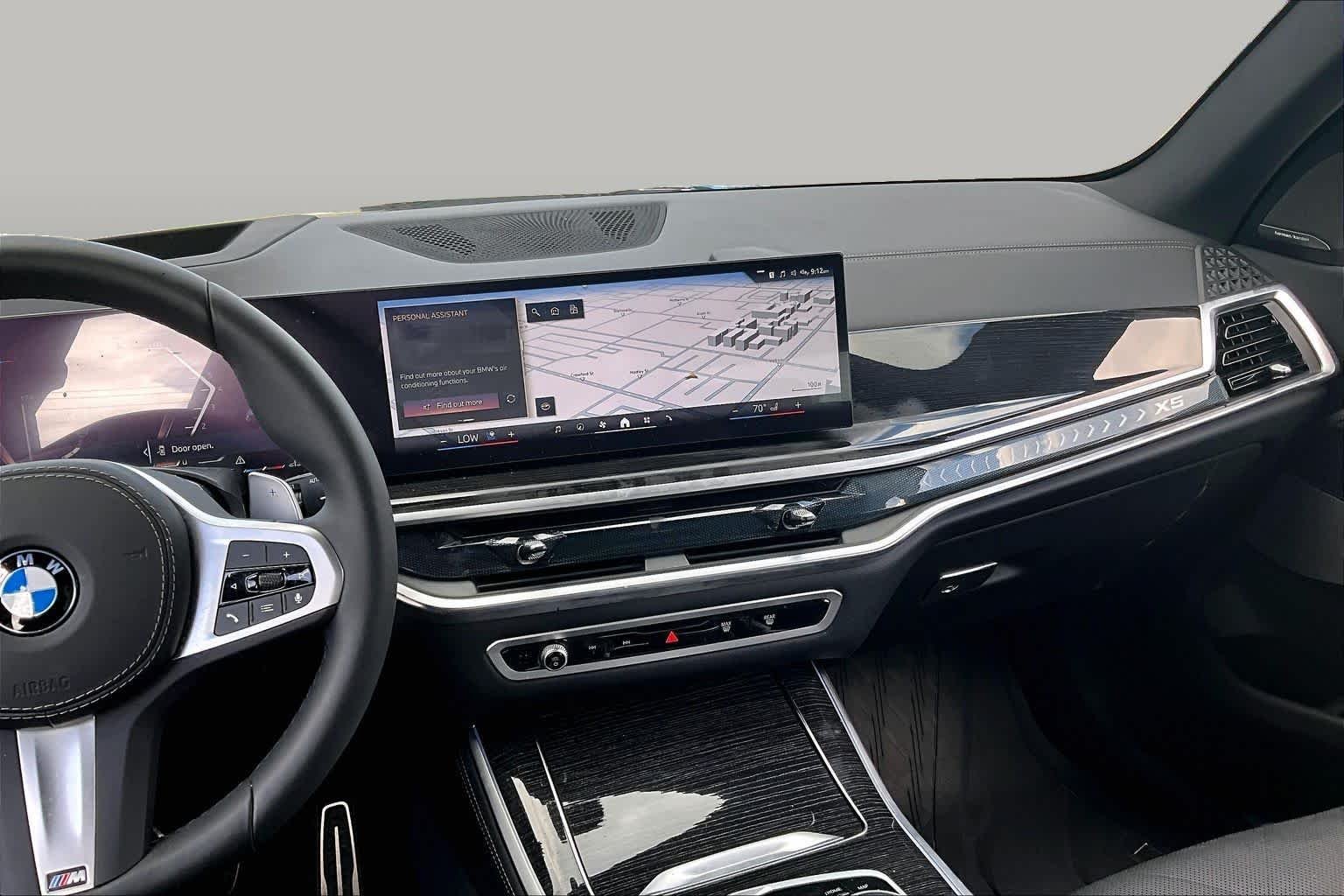 Used 2026 Skyscraper Grey Metallic BMW xDrive40i image 6
