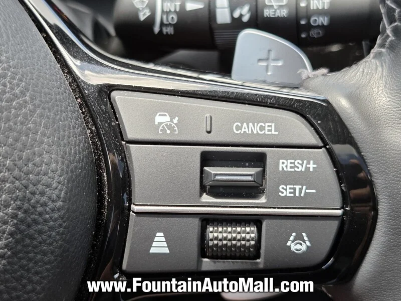Used 2025 Solar Silver Metallic Acura FWD image 21