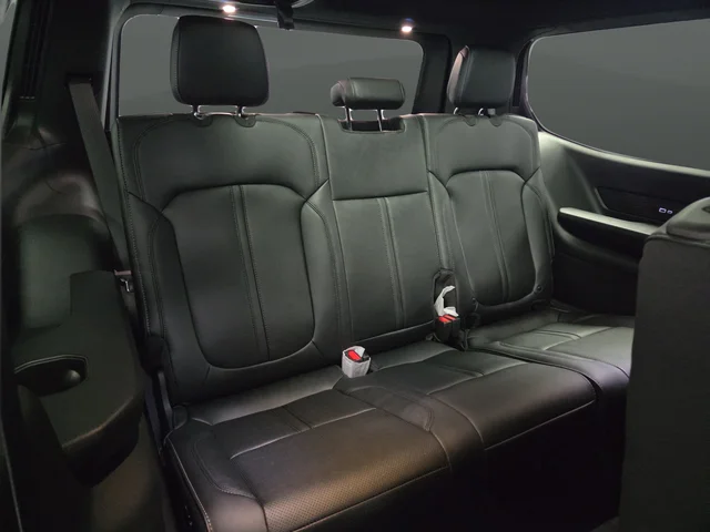 New 2026 Velvet Red Pearl-Coat Exterior Paint Jeep Limited Altitude image 39