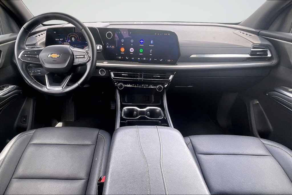 Used 2025 Gray Chevrolet LT image 18