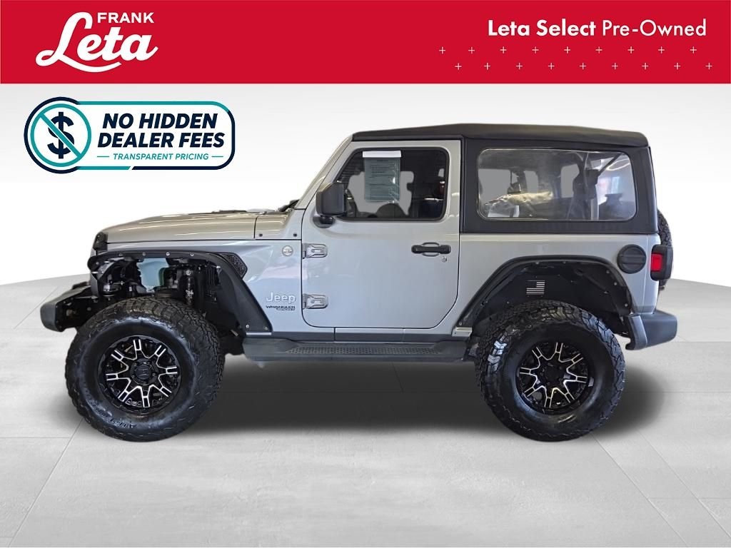 Used 2018 Billet Silver Metallic Clearcoat Jeep  image 3