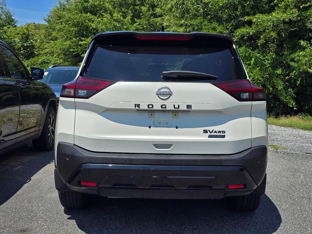 Used 2023 White Nissan SV image 11