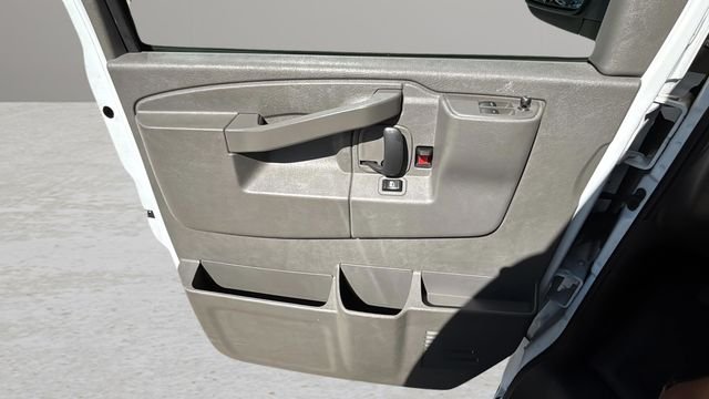 Used 2024 White GMC Work Van image 17