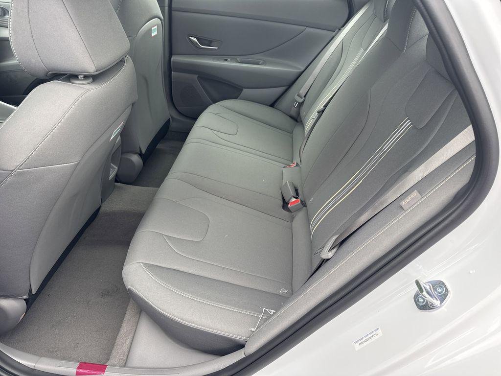 New 2026 White Hyundai SEL Sport image 20