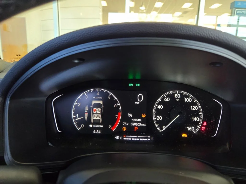 2025 Honda Civic Hatchback Sport - Photo 32