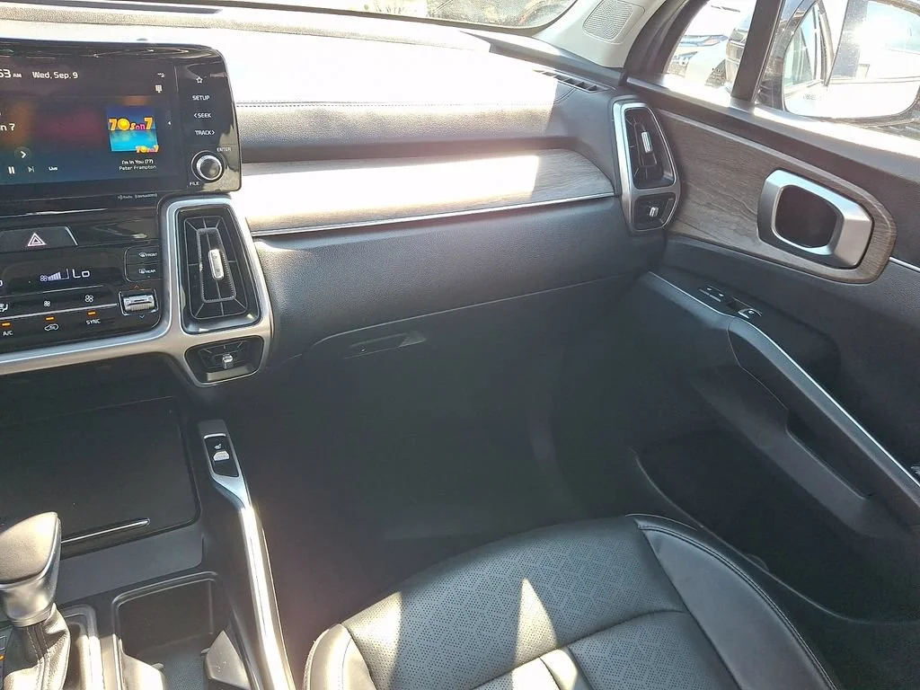 Used 2023 Silver Kia X-Line EX image 17