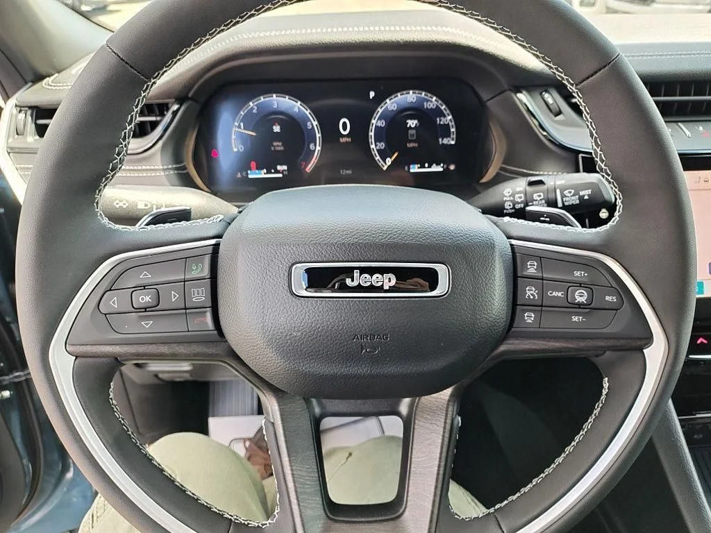 New 2026 Steel Blue Exterior Paint Jeep Limited Reserve image 22