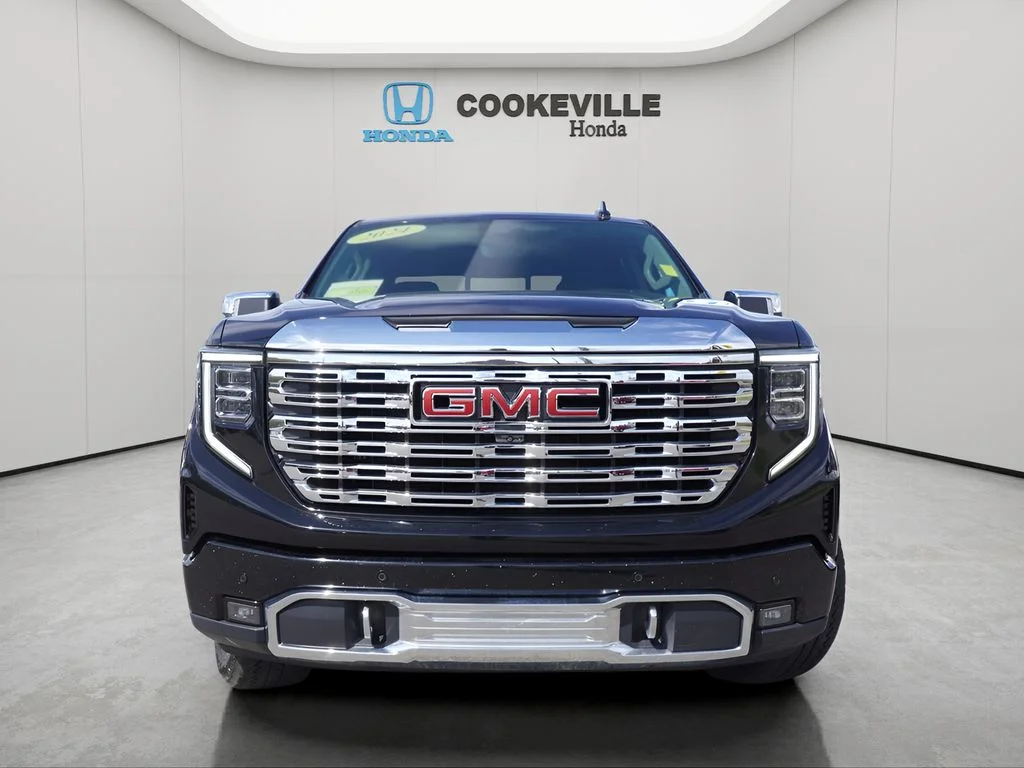 Used 2024 Onyx Black GMC Denali image 4