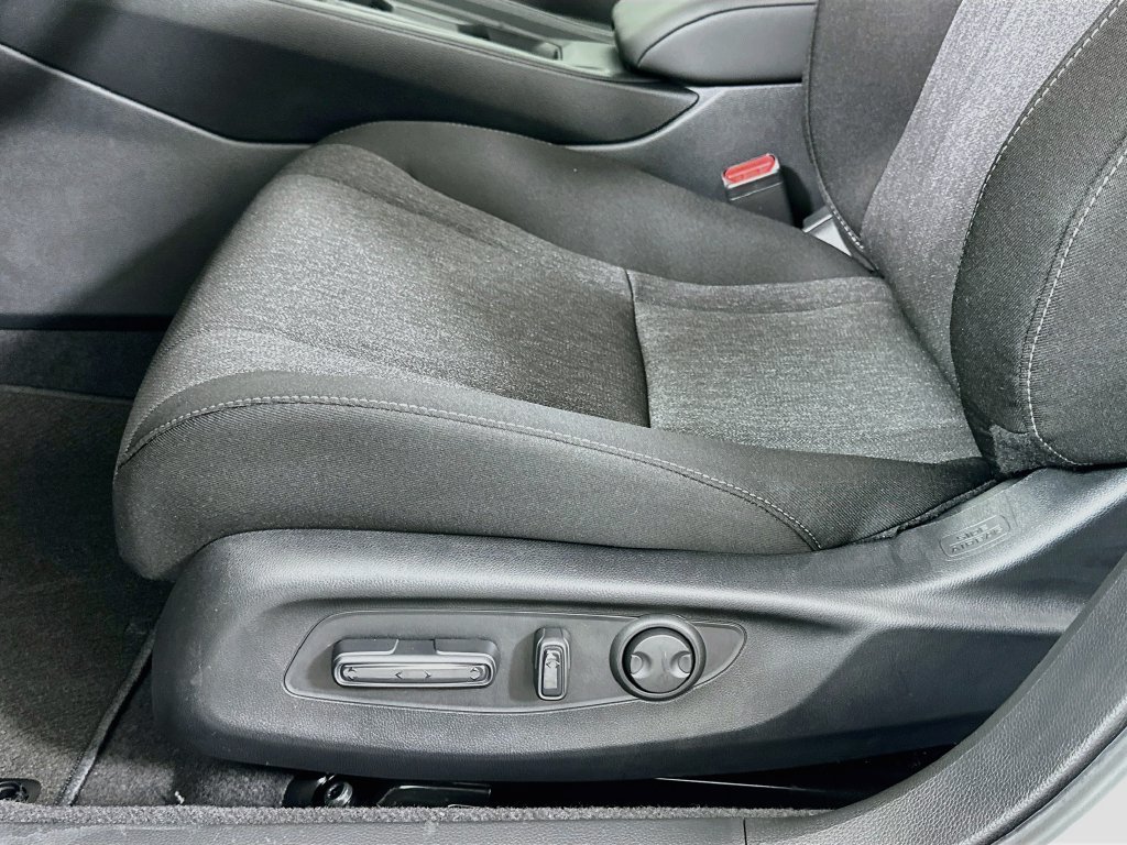 New 2026 Platinum White Pearl Honda SE image 19