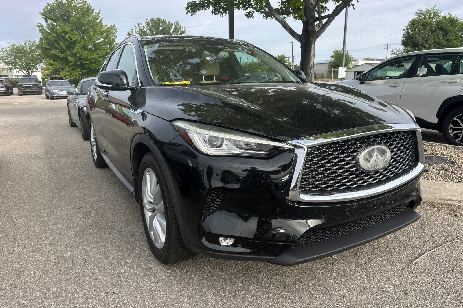 Used 2019 Black INFINITI LUXE image 2