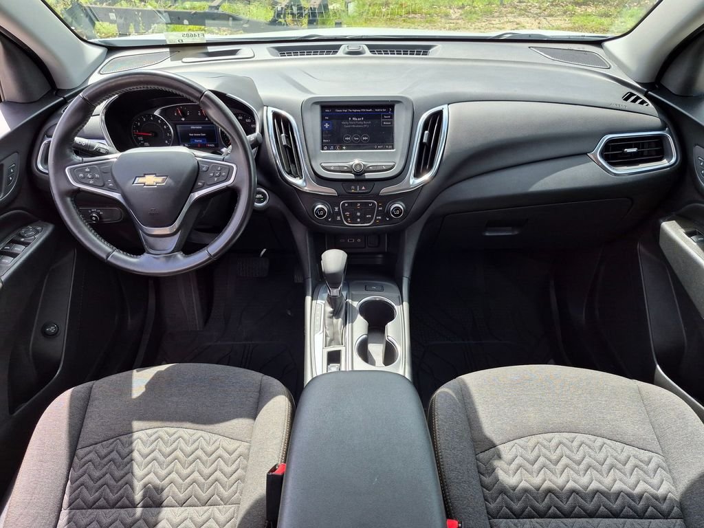 Used 2022 White Chevrolet LT image 26