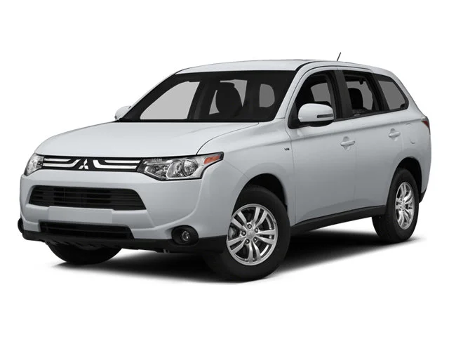 2014 Mitsubishi Outlander SE FWD's photo