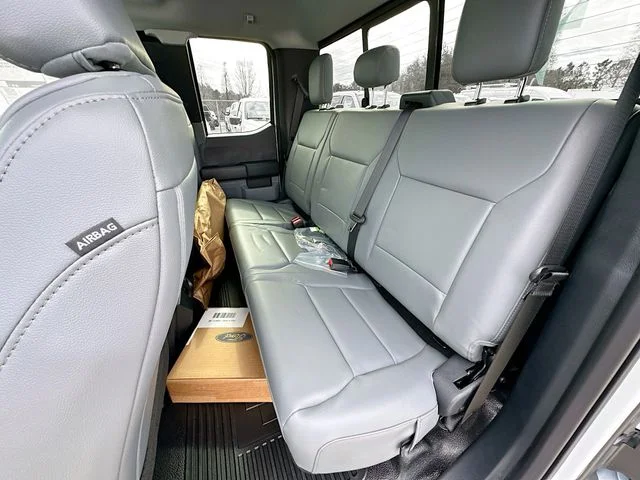 New 2024 Oxford White Ford XL image 15