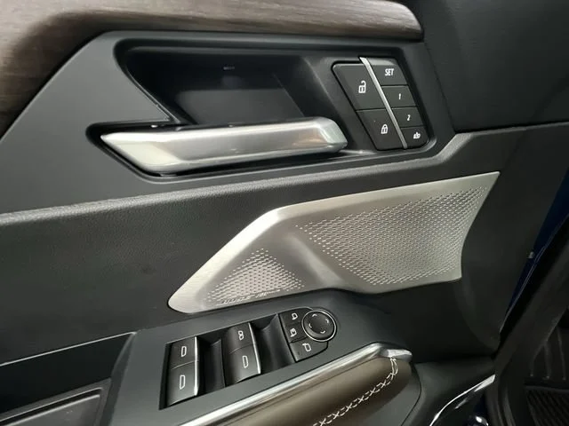 2027 GMC Acadia Denali Ultimate - Photo 25