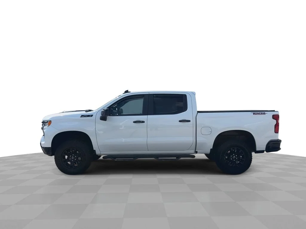 Used 2024 White Chevrolet LT Trail Boss image 5