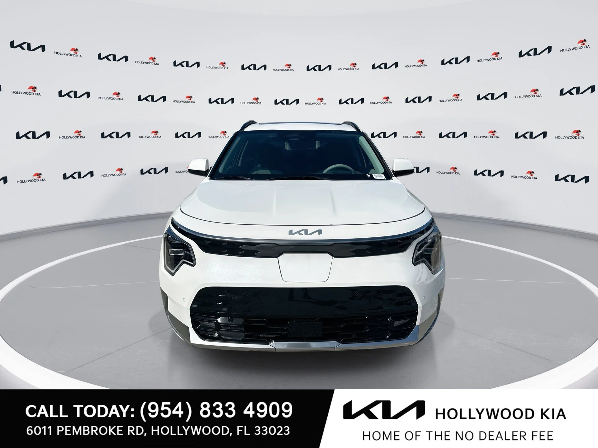 New 2025 Snow White Pearl Kia Wave image 3