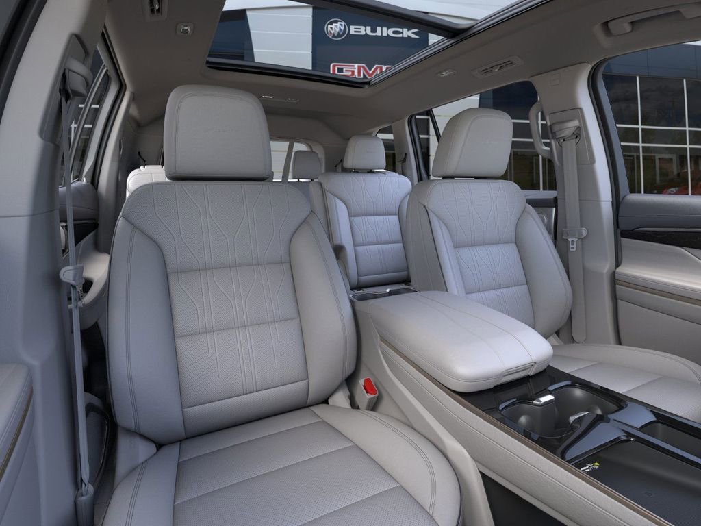 New 2026 Iridescent White Tricoat Buick Avenir image 16