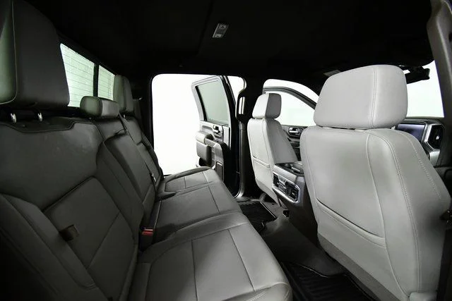 Used 2020 Blue Chevrolet LTZ image 24