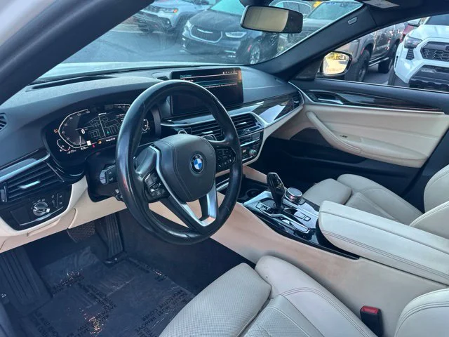 Used 2023 White BMW 530e iPerformance image 18
